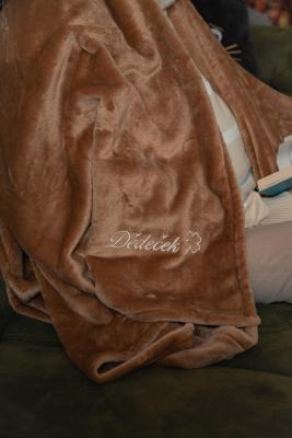 Deka mikroflanel jednobarevná s výšivkou DĚDEČEK