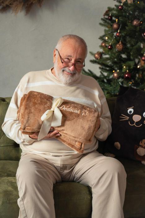 Deka mikroflanel jednobarevná s výšivkou DĚDEČEK